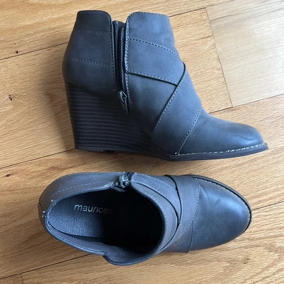 Maurices ankle booties, gray, 6 1/2 - Picture 5 of 6